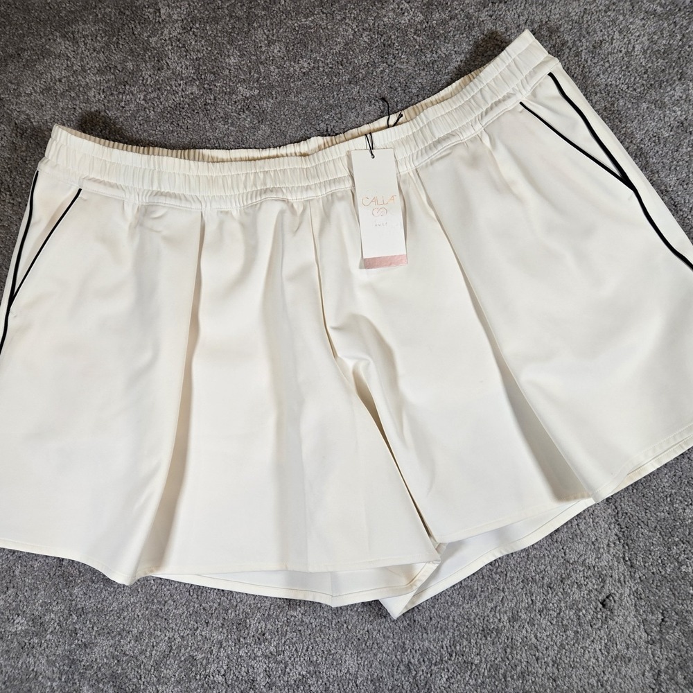 CALIA Women's Golf Fashion Cream Short With Pockets Size 2XL Wicking SPF 50+ NWT